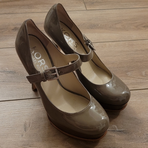 KORS by Michael Kors Taupe Patent Leather Heels - Picture 2 of 5